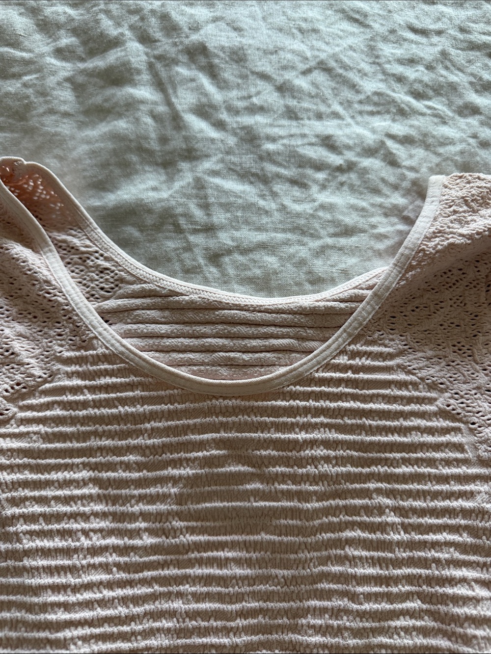 BRAND NEW Free People light Pink Ribbed Lace-Sleeve Bodysuit - Picture 5 of 5